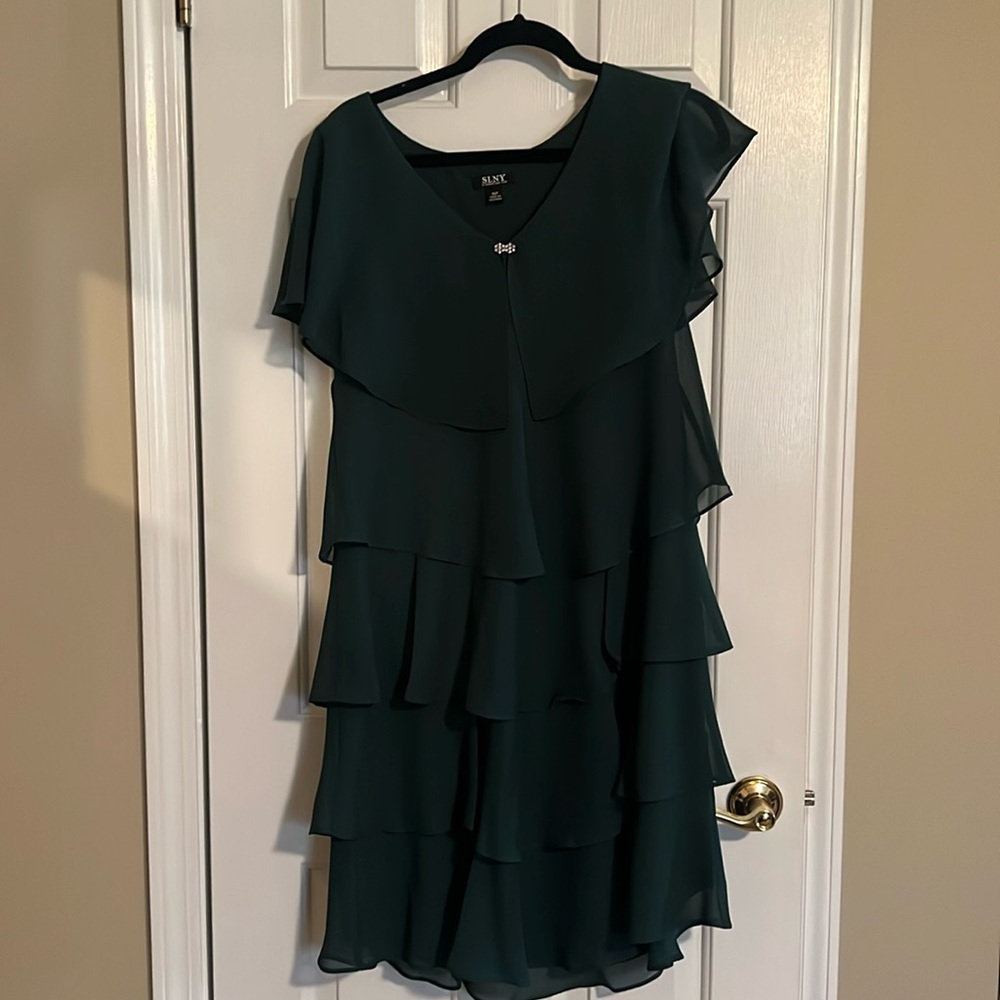 SLNY cake dress green 16P